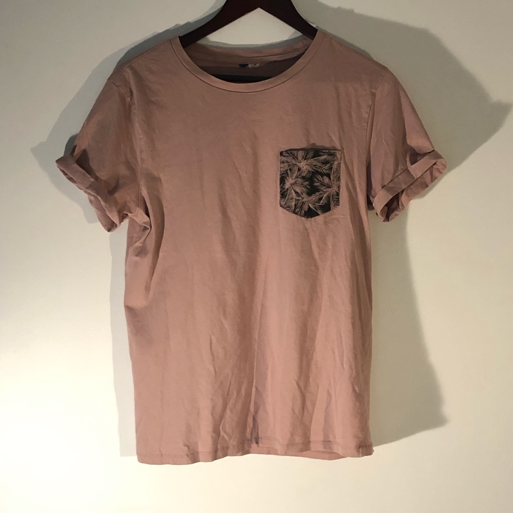 Floral pocket tee